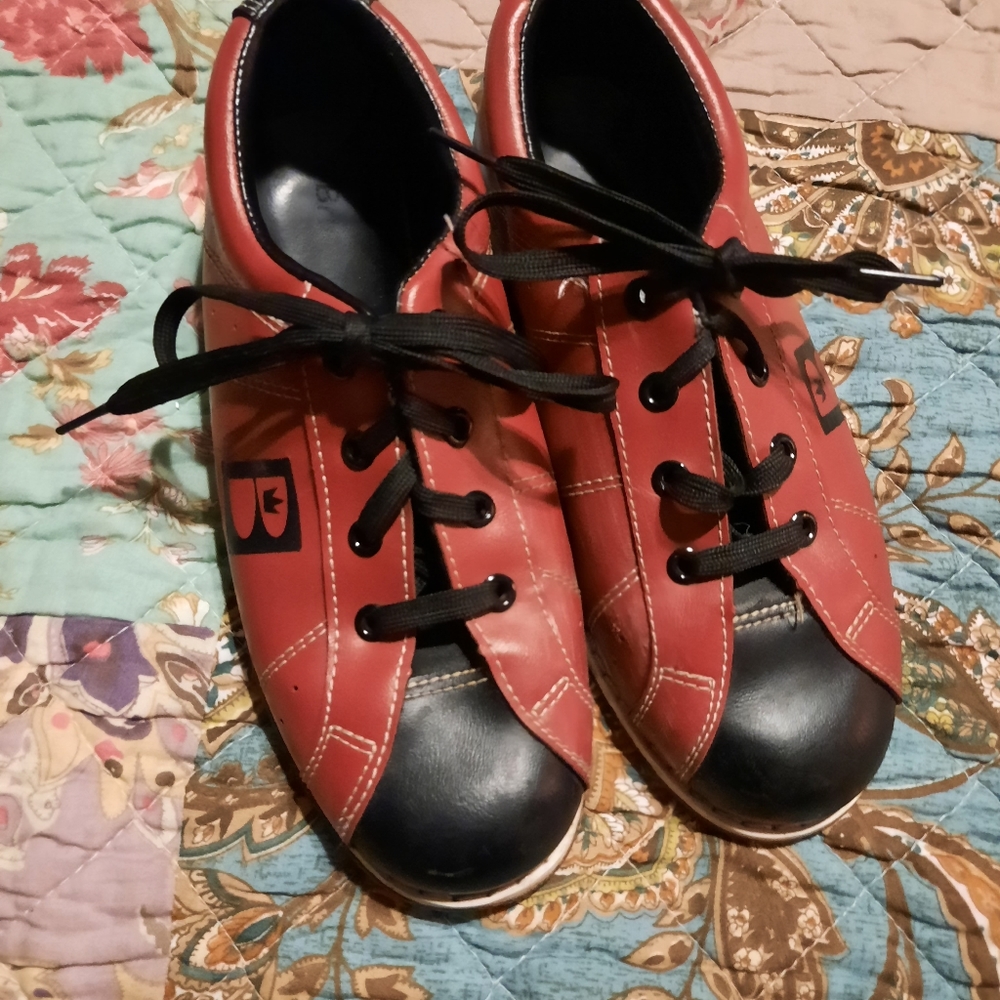 LADIES VINTAGE STYLE BOWLING SHOES